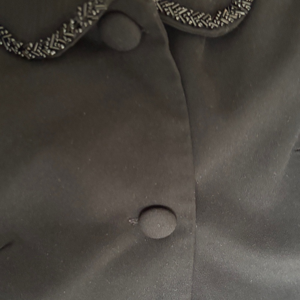 Elegant Black Short Sleeve beaded Blazer in S - Picture 8 of 9